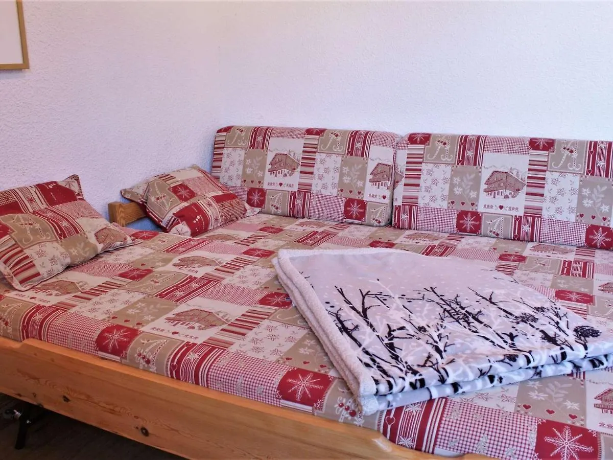 Studio Cosy Pour 4 A Risoul 1850, Au Pied Des Pistes, Balcon Ouest, 2 Etoiles - Fr-1-330-174 France