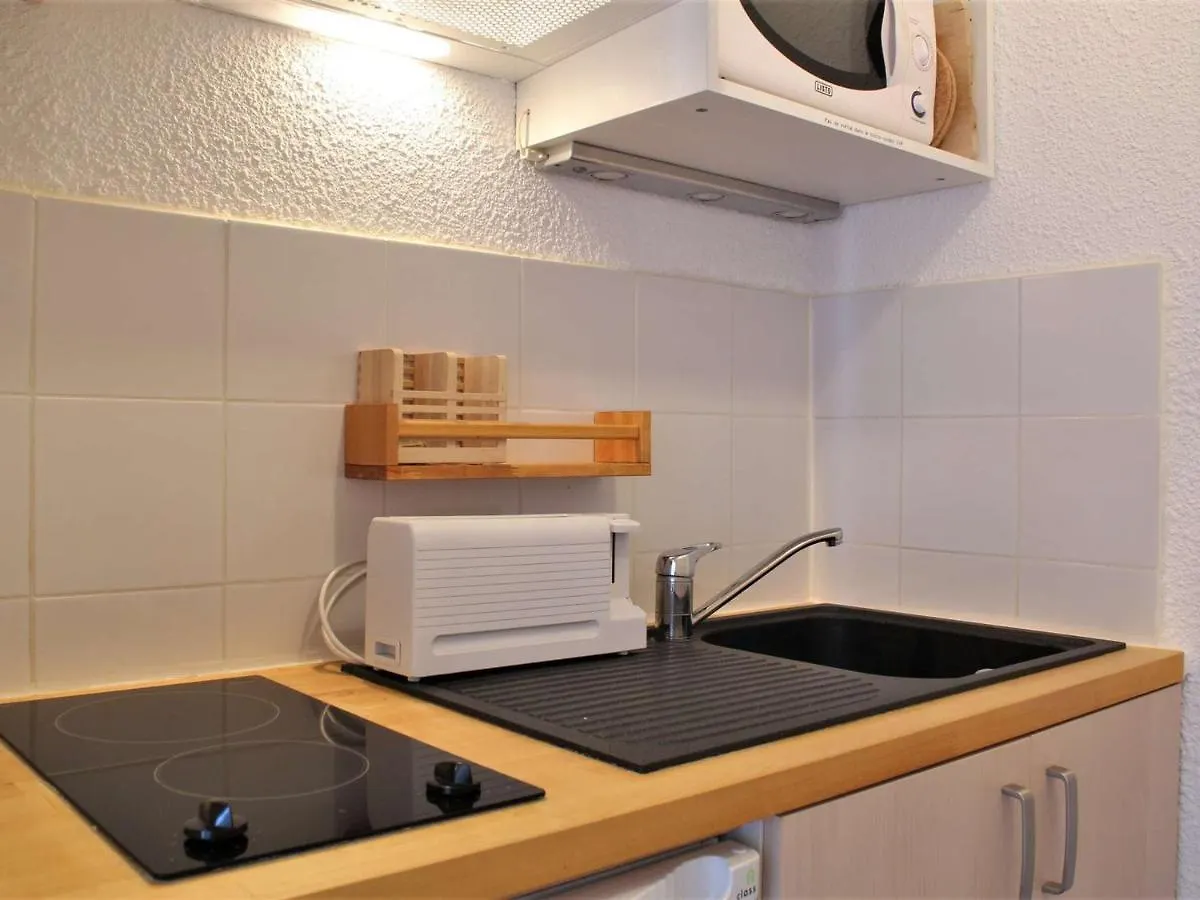 Apartment Studio Cosy Pour 4 A Risoul 1850, Au Pied Des Pistes, Balcon Ouest, 2 Etoiles - Fr-1-330-174 France