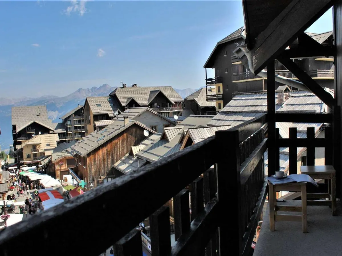 Studio Cosy Pour 4 A Risoul 1850, Au Pied Des Pistes, Balcon Ouest, 2 Etoiles - Fr-1-330-174 Apartment