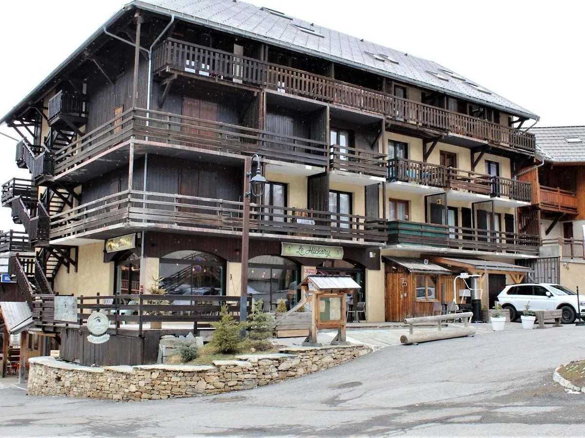 Apartment Studio Cosy Pour 4 A Risoul 1850, Au Pied Des Pistes, Balcon Ouest, 2 Etoiles - Fr-1-330-174